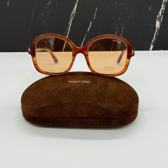 NEW TOM FORD FT1034/S 45E WOMEN SUNGLASSES TOM FORD HANLEY TF1034 EYEWEAR - Picture 1 of 14